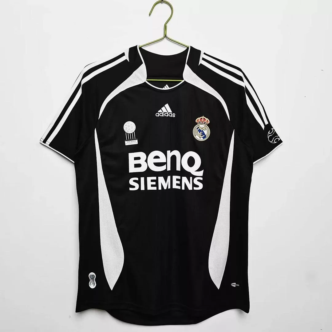 2006-2007 Retro Real Madrid Away