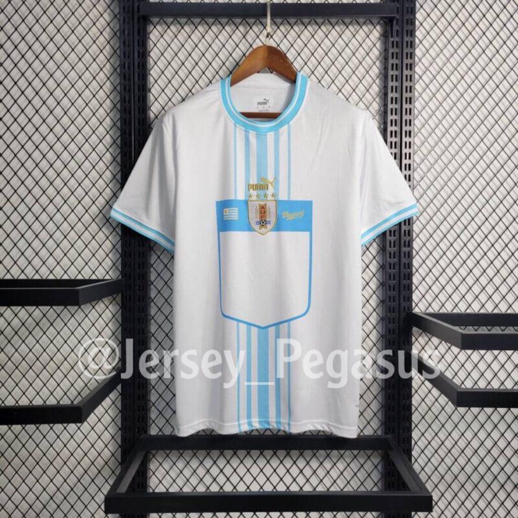 Uruguay 22-23 Away
