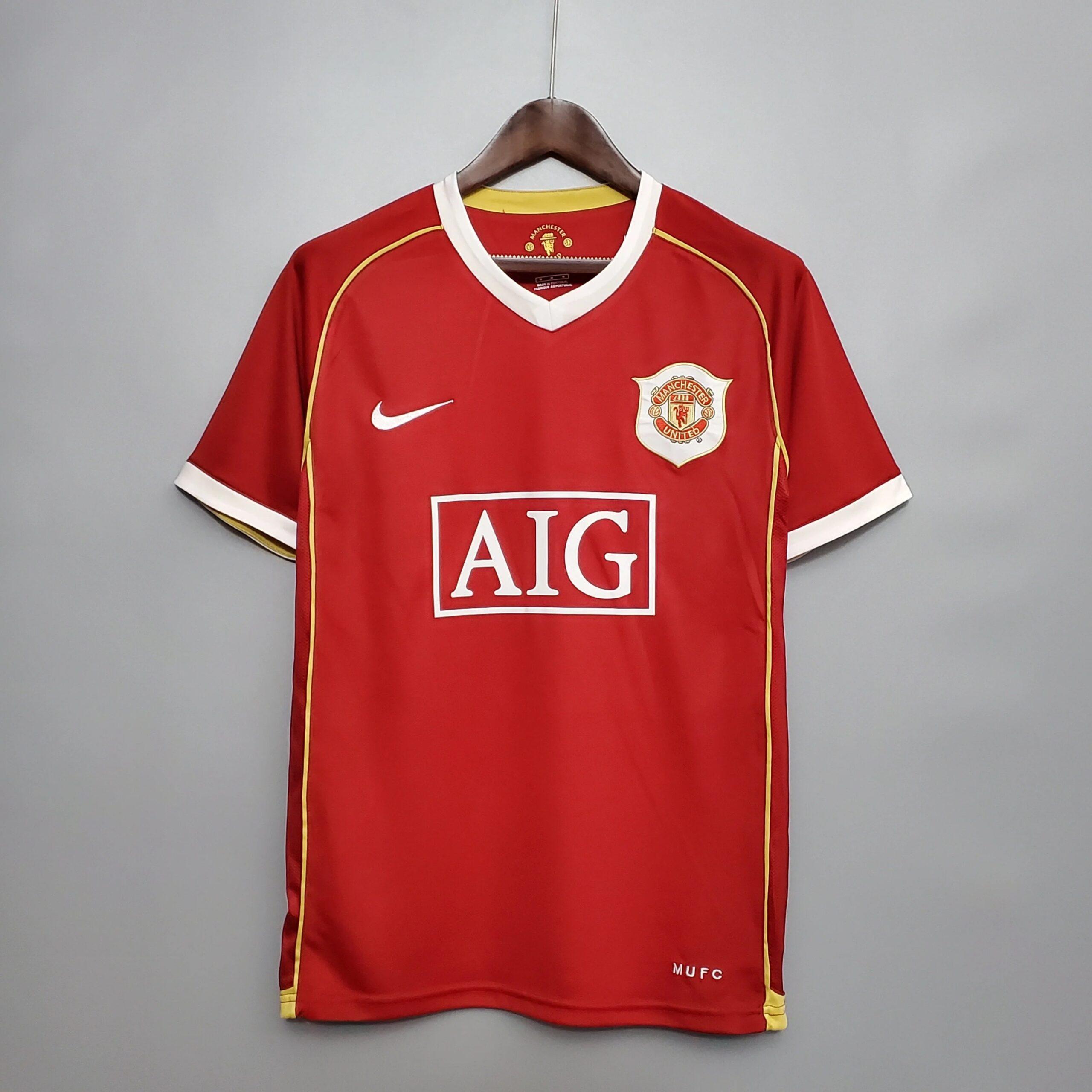06-07 Manchester United Retro Home