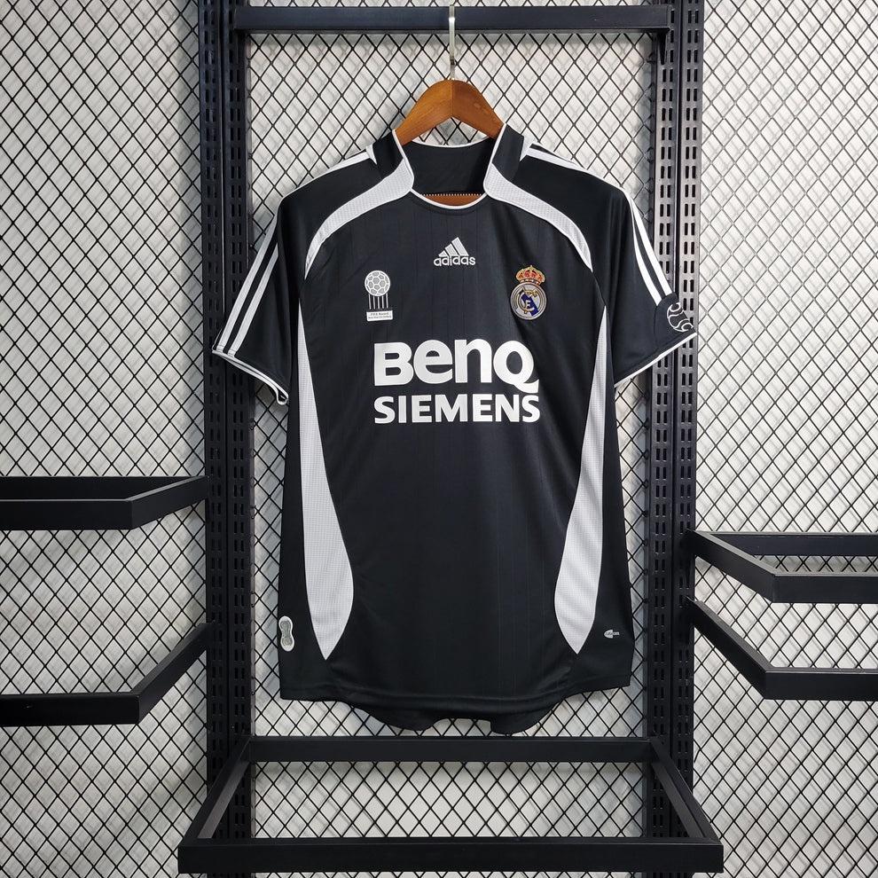 Real Madrid 06-07 Away