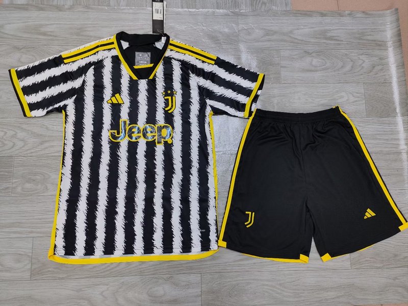 23-24 Juventus Home