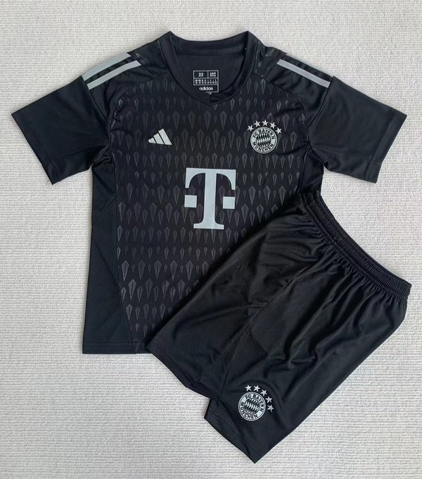 23-24 Bayern Black goalkeeper 23-24 Bayern Black goalkeeper