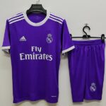 16-17 Real Madrid away