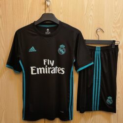 17-18 Real Madrid away