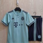 18-19 Bayern away