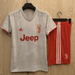 19-20 Juventus away