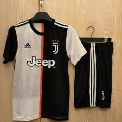 19-20 Juventus Home