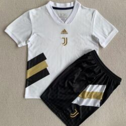 23-24 Juventus Retro Edition