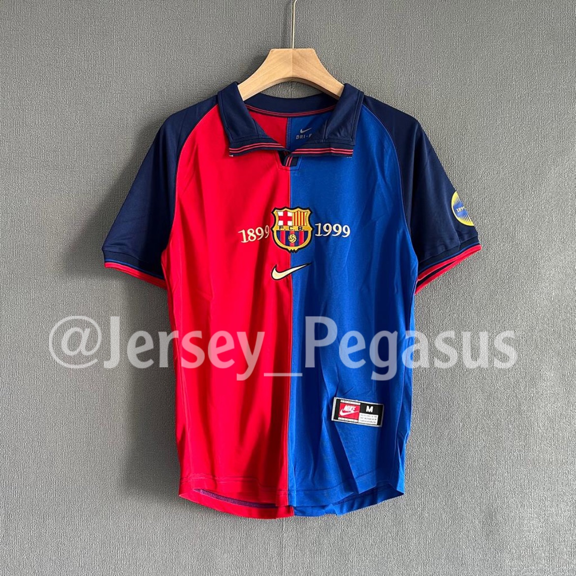 1999-2000 Retro Barcelona Home 100th Anniversary Version Football Jersey 1999-2000 Retro Barcelona Home 100th Anniversary Version Football Jersey