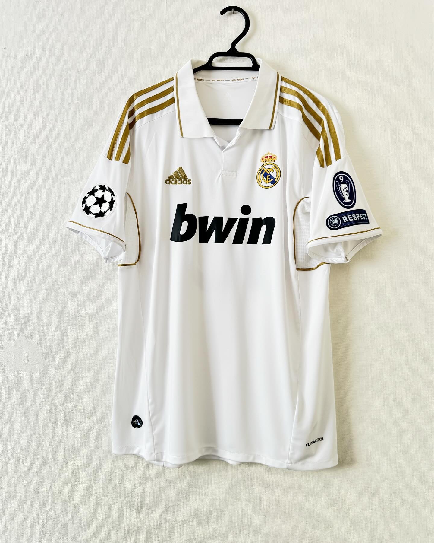 2011-2012 REAL MADRID HOME JERSEY 2011-2012 REAL MADRID HOME JERSEY