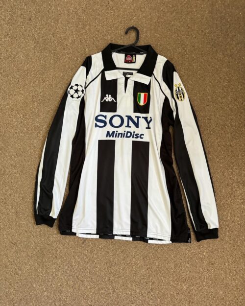 1997-1998 JUVENTUS HOME LONG SLEEVE