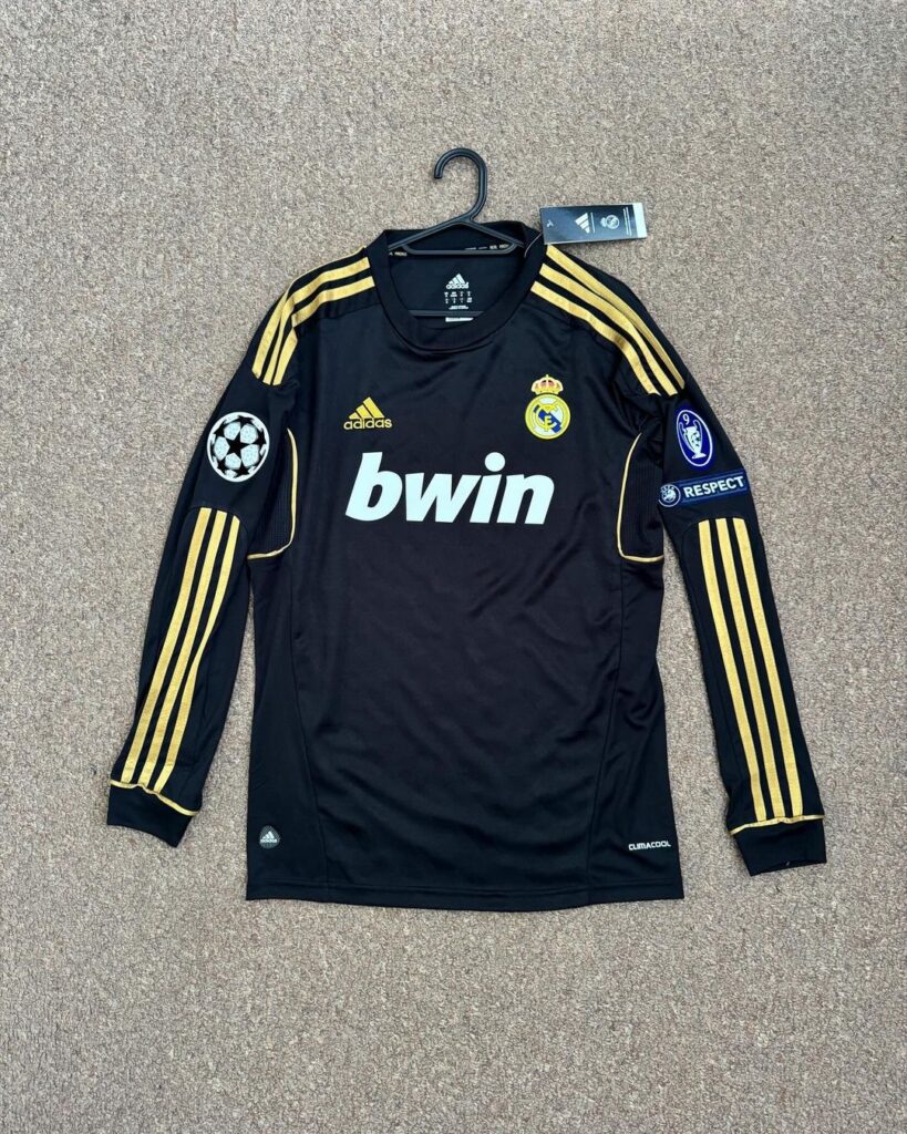 2011-2012 REAL MADRID THIRD AWAY LONG SLEEVE