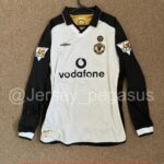 2001-2002 MANCHESTER UNITED LONG SLEEVE JERSEY