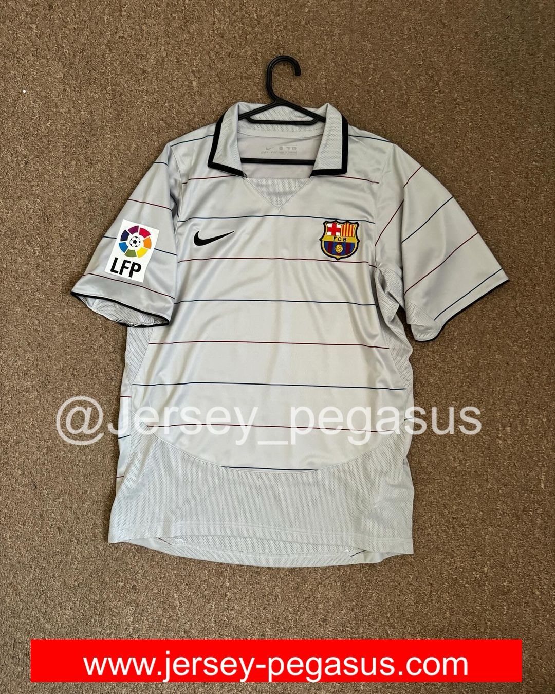 2003-2004 FC BARCELONA AWAY JERSEY 2003-2004 FC BARCELONA AWAY JERSEY