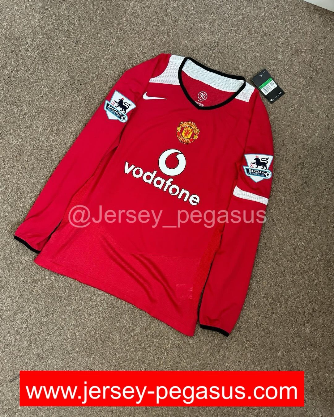 2005-2006 MANCHESTER UNITED HOME LONG SLEEVE JERSEY 2005-2006 MANCHESTER UNITED HOME LONG SLEEVE JERSEY