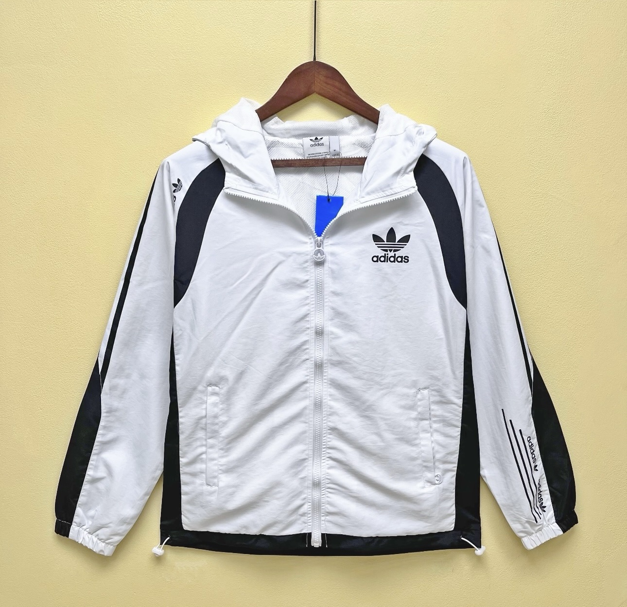 ADIDAS JACKET NEW ADIDAS JACKET NEW