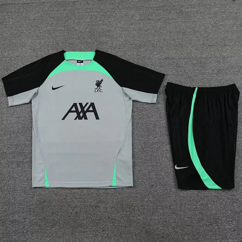 LIVERPOOL vest training suit 🔥 LIVERPOOL vest training suit 🔥
