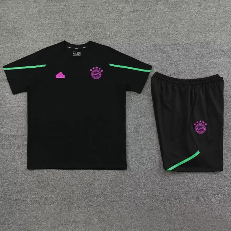 BAYERN MUNICH vest training suit 🔥