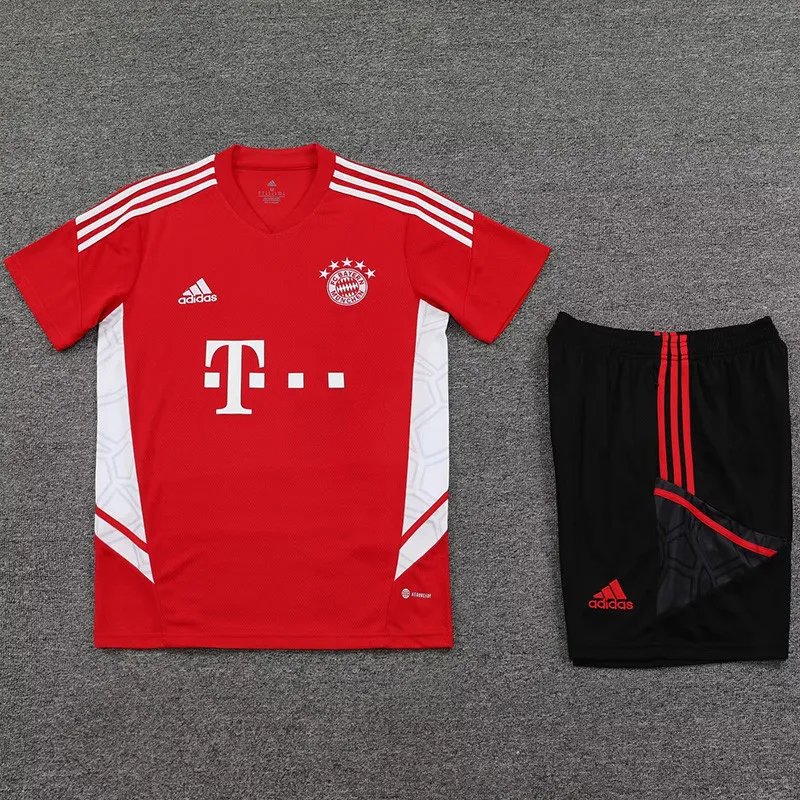BAYERN MUNICH vest training suit 🔥