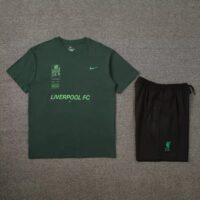 LIVERPOOL vest training suit 🔥 LIVERPOOL vest training suit 🔥