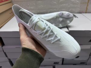 PREDATOR BOOTS