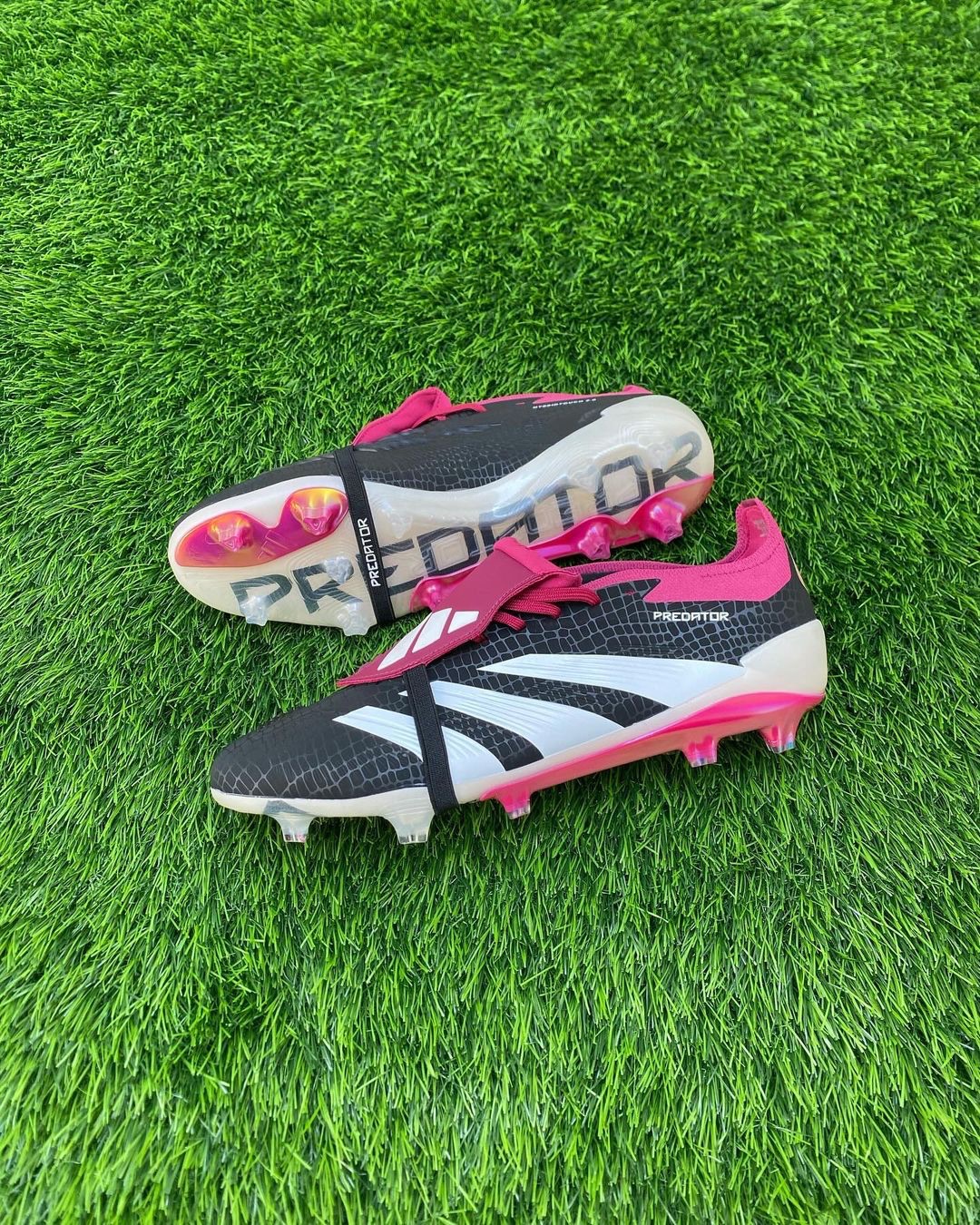 PREDATOR BOOTS 🔥