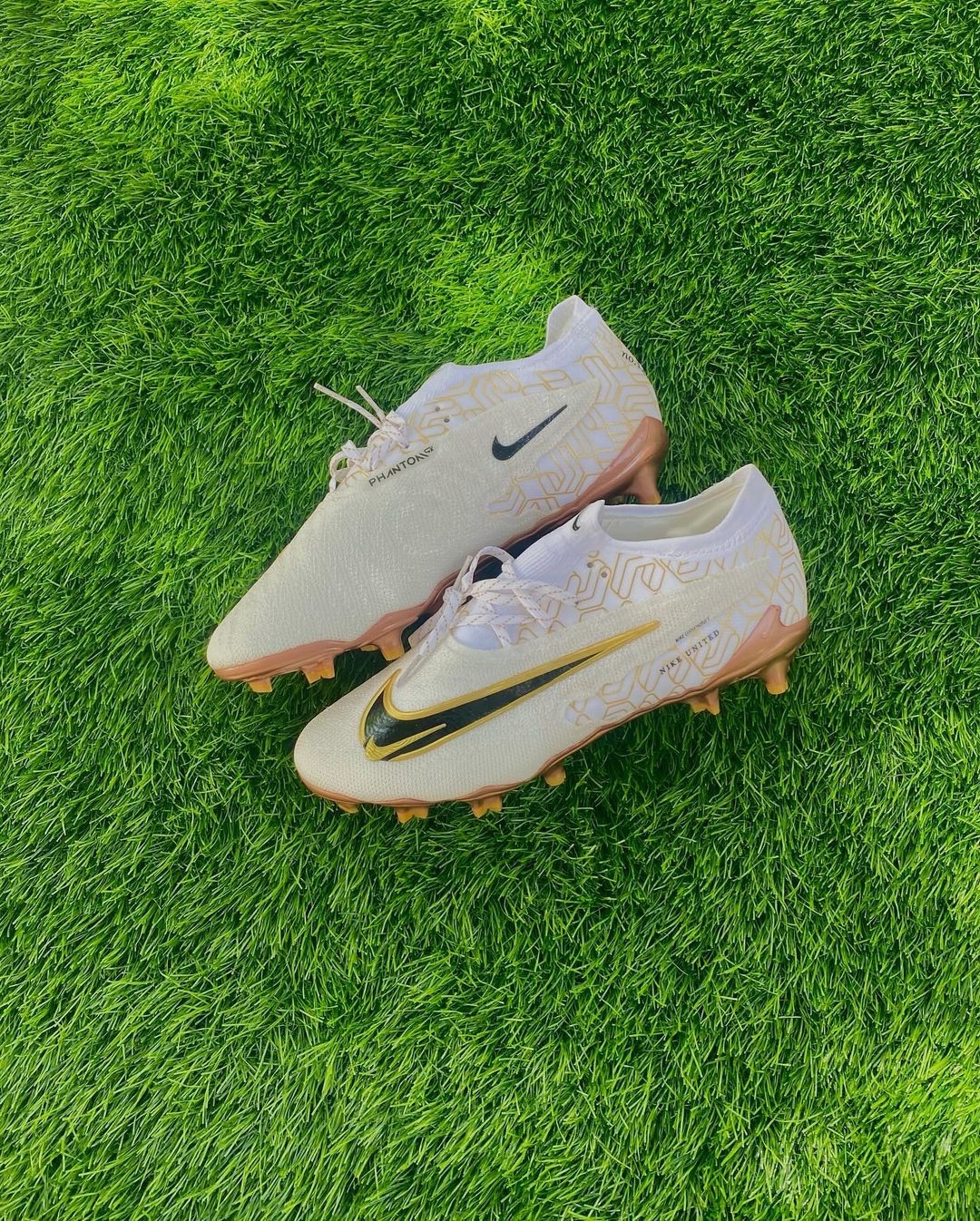NIKE BOOTS 🔥