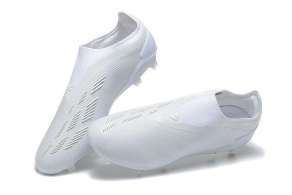 PREDATOR BOOTS