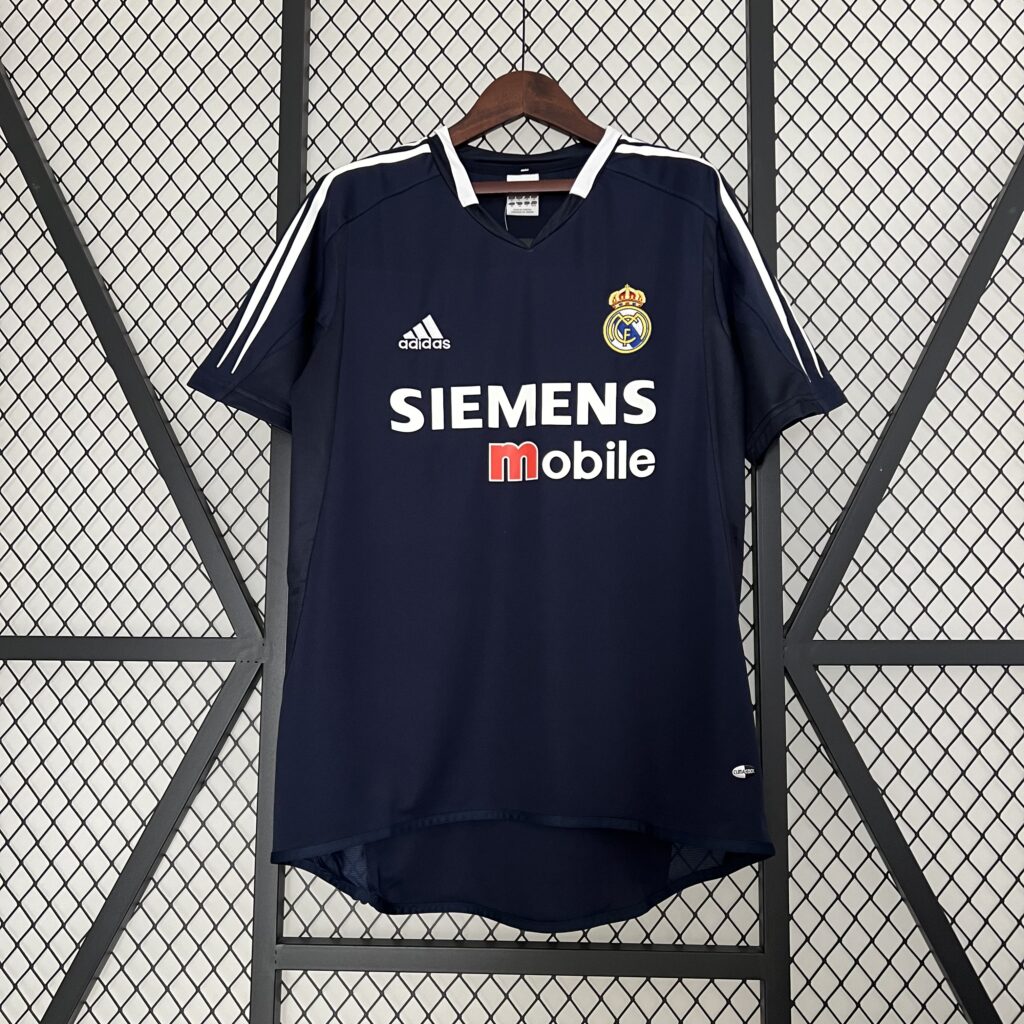 Real Madrid 04-05 Away