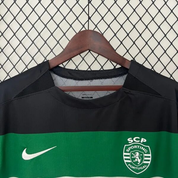 2425 Sporting Lisbon Soccer Jersey Home 7