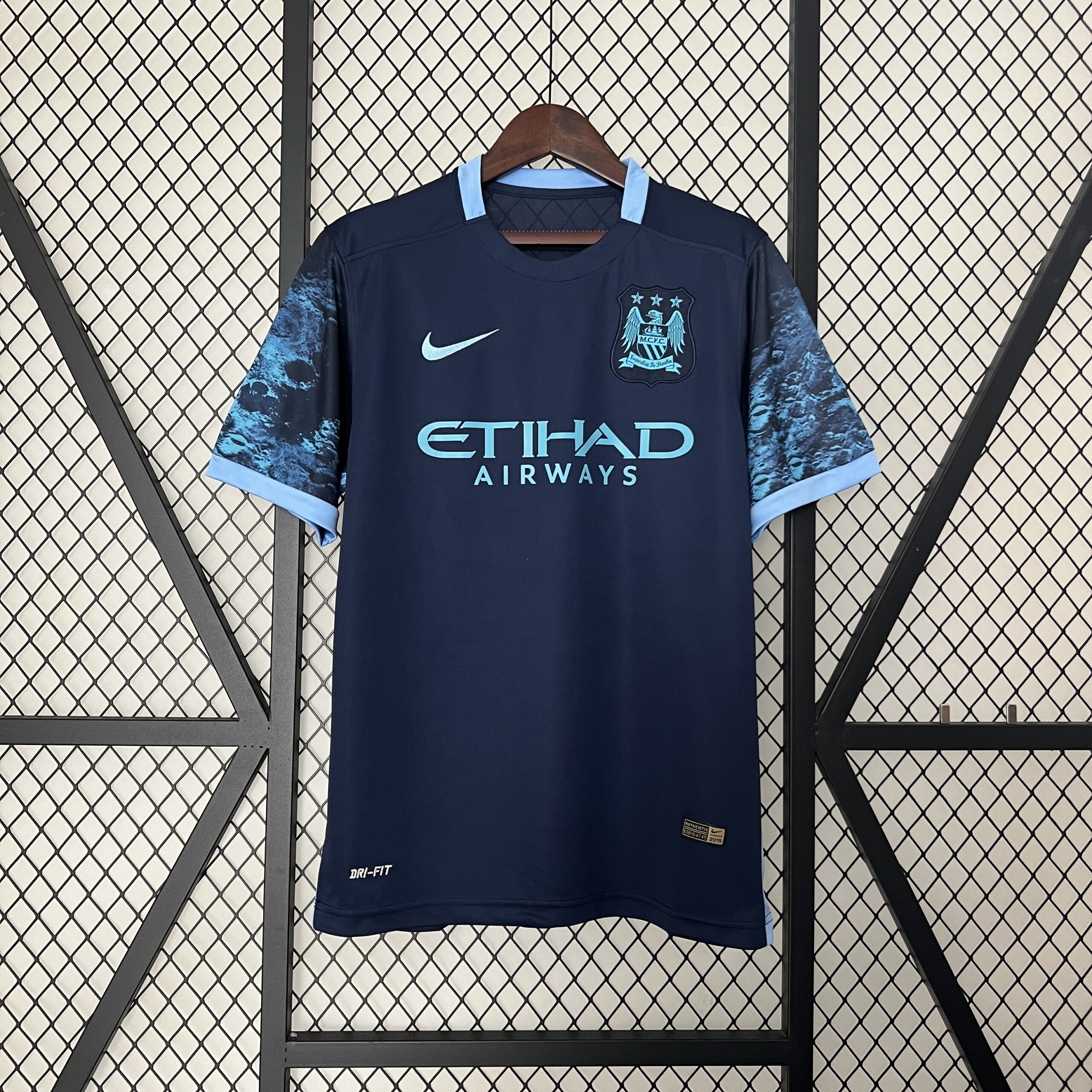 Manchester City 15-16 Away Manchester City 15-16 Away
