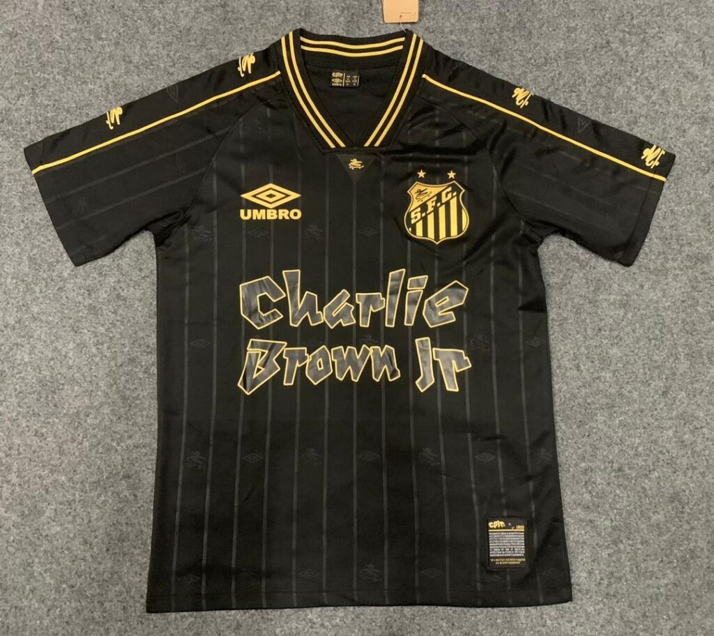 SANTOS X CHARLIE BROWN JR SPECIAL KIT