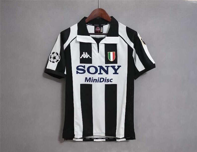1997-1998 JUVENTUS HOME JERSEY