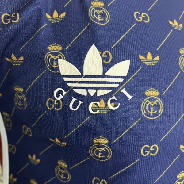 05e02e5c1991442377774504996