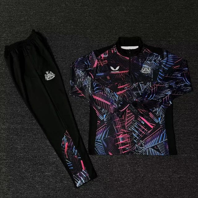 23-24 Newcastle United stadium collection Sweater tracksuit set