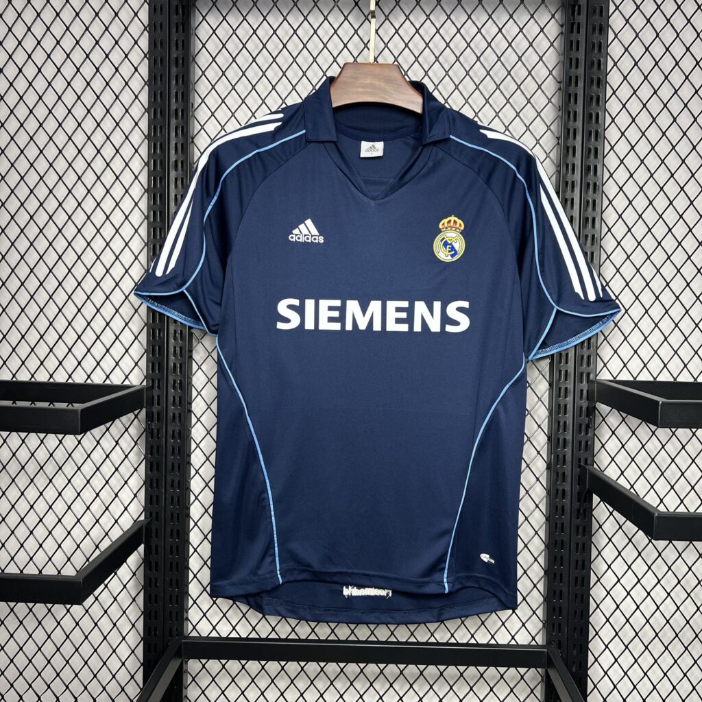 Real Madrid 2005-06 Away Retro Jersey