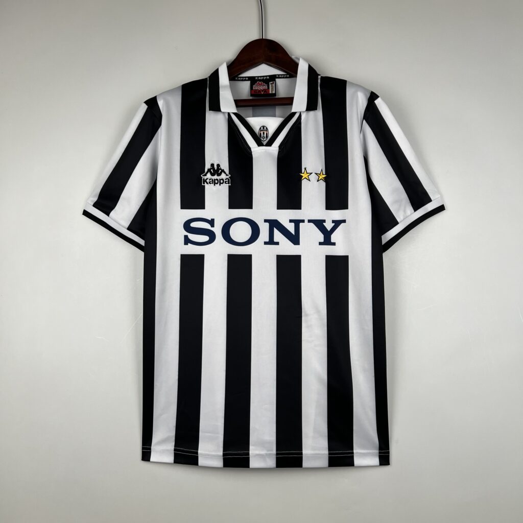 Juventus 96-97 Home