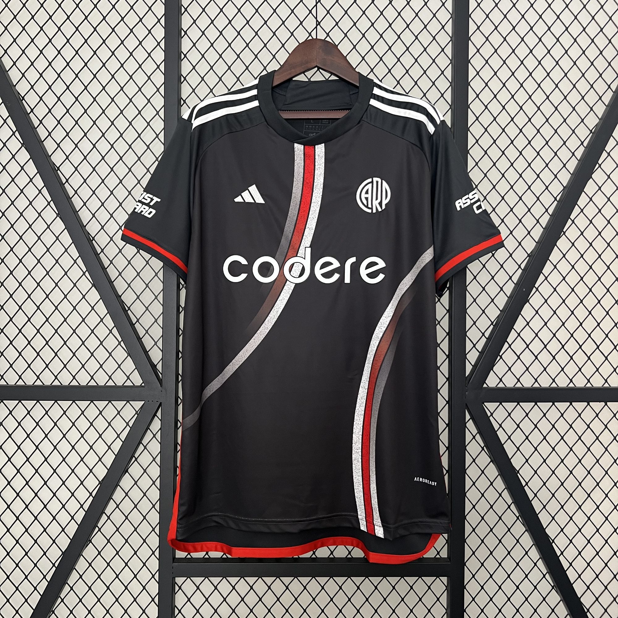 24-25 River Plate third away