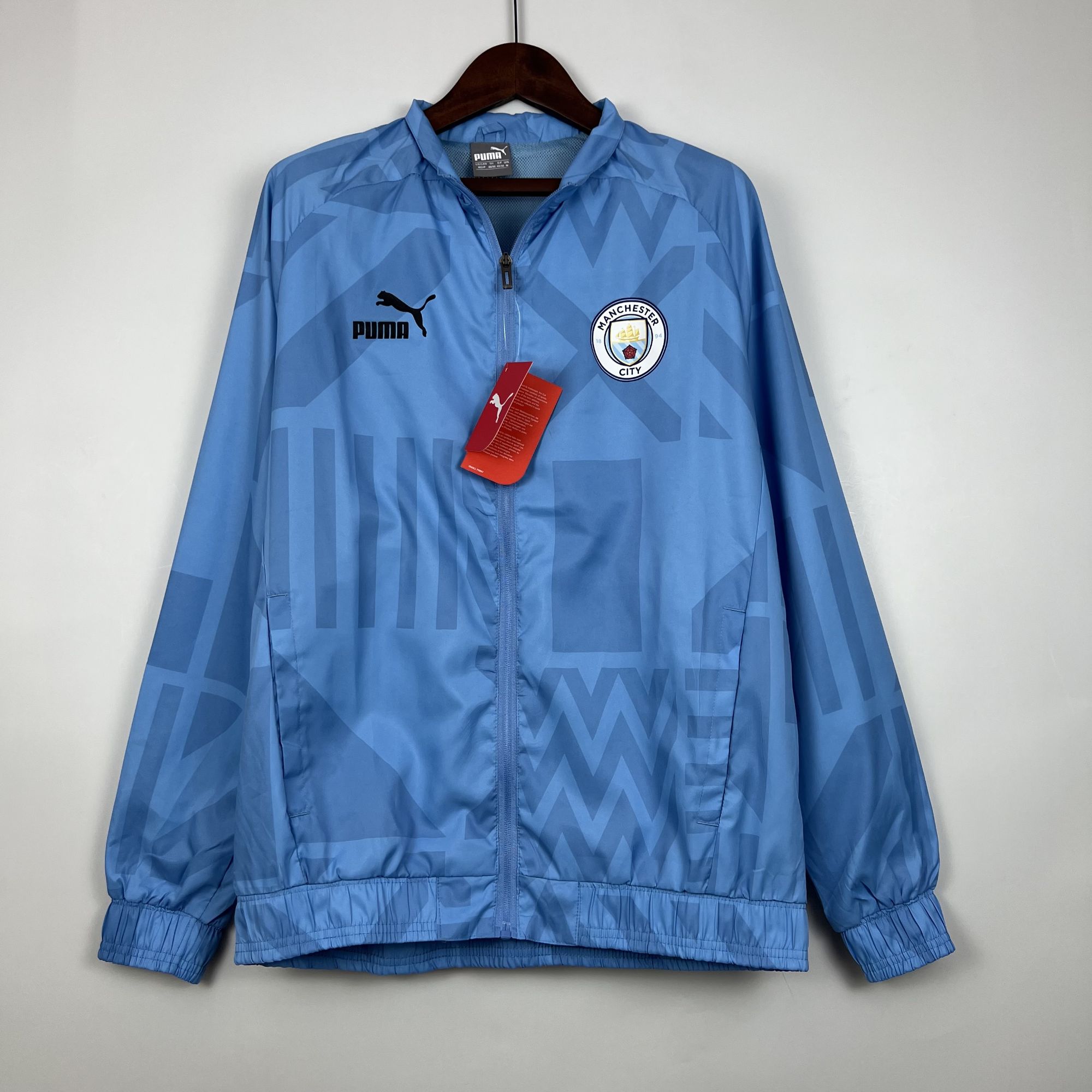 23-24 windbreaker Manchester City