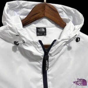 P30 Windbreaker TNF White+Black