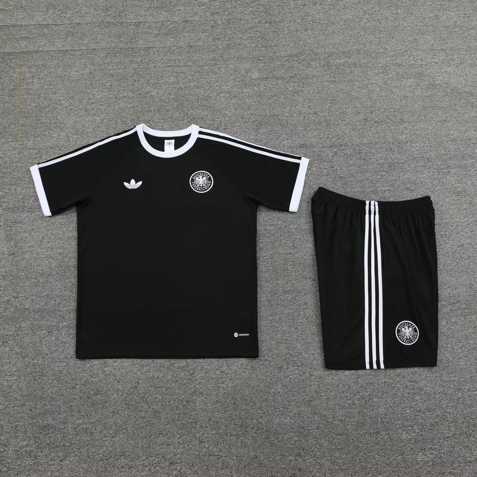 24-25 Germany black training set