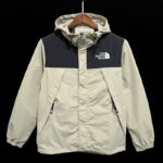 P30 Windbreaker TNF grass green