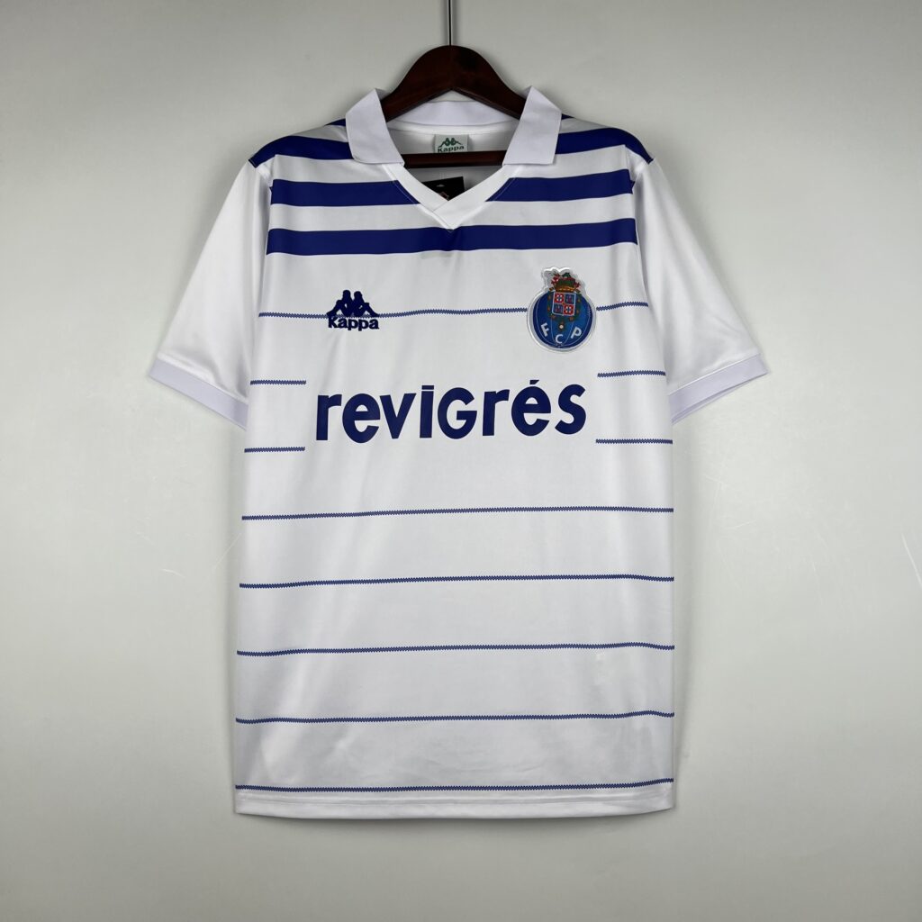 Porto85-86 away