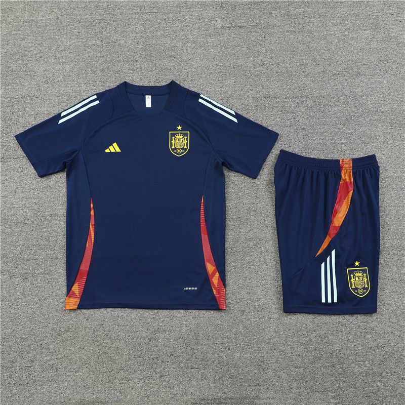 24-25 Spain blue training set 24-25 Spain blue training set