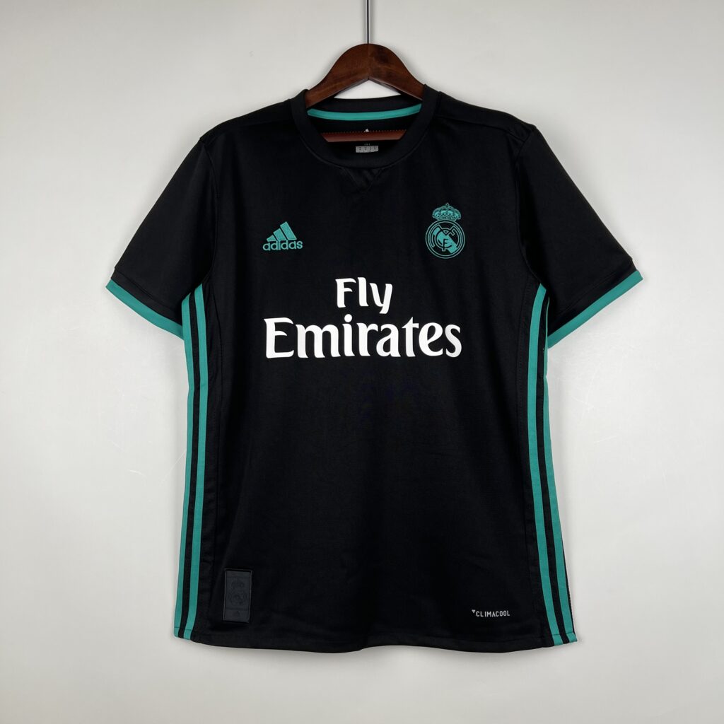 Real Madrid 17-18 Away