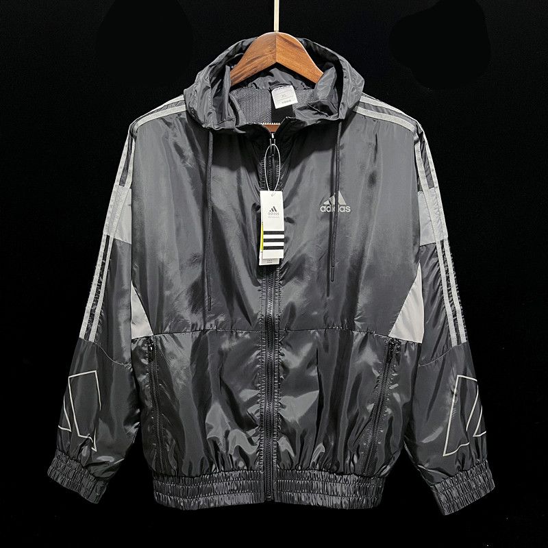 P30 windbreaker Adidas Black