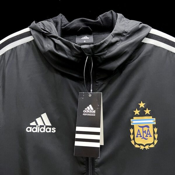 5c3401556539291757947343738