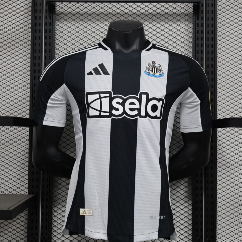 24-25 Player Newcastle United Home