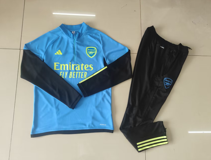 23-24 Arsenal light blue Sweater tracksuit set 23-24 Arsenal light blue Sweater tracksuit set