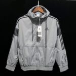 P30 Windbreaker Adidas Gray